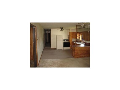 Kitchen. South kitchen