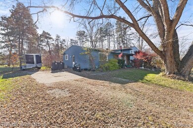 10490 Green Rd, Goodrich, MI 48438 - photo 3