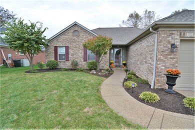 216 Westbriar Blvd, Newburgh, IN 47630 - photo 2