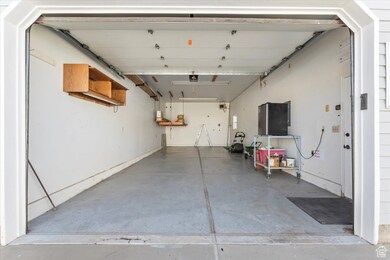 3820 Foxglen Dr, Roy, UT 84067 - photo 3