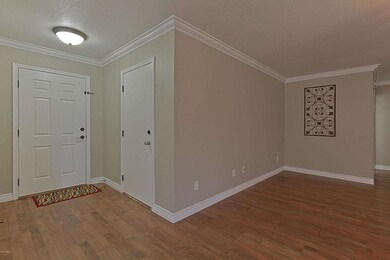 004_Foyer
