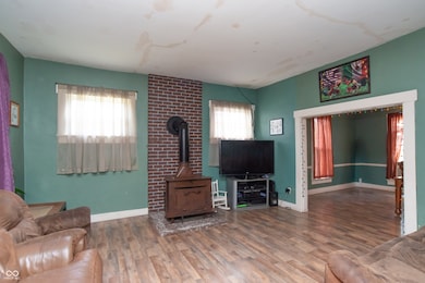 1019 W 9th St, Anderson, IN 46016 - photo 2