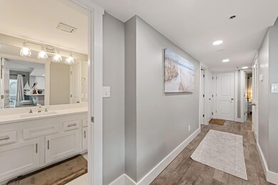 Hallway Entery Guestbath