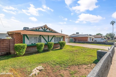 6537 N 41st Dr, Phoenix, AZ 85019 - photo 3