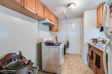 114 E Pine Street-3