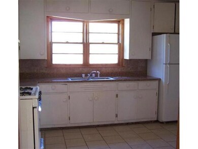 1504 N Tucker Ave, Shawnee, OK 74801 - photo 3