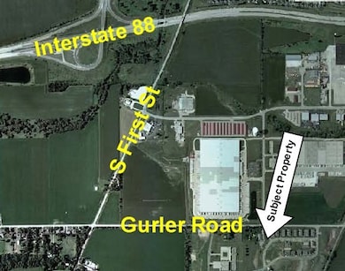 253 Bent Grass Cir, Dekalb, IL 60115 - photo 2