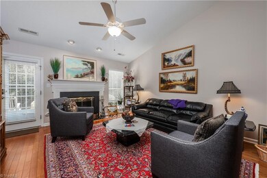 312 Quarterpath Ln, Jamestown, NC 27282 - photo 4