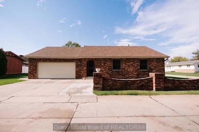 19 Via Como, Grand Island, NE 68803 - photo 2