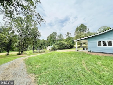 40297 Gap Rd, Leesburg, VA 20175 - photo 6