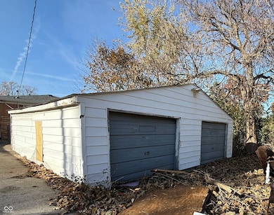 4257 Weaver Ave, Indianapolis, IN 46227 - photo 4