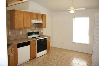 10967 Sawtooth Oak Ct, Jacksonville, FL 32218 - photo 4