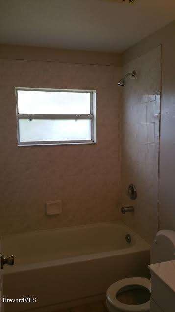 Kingfisher Guest Bath