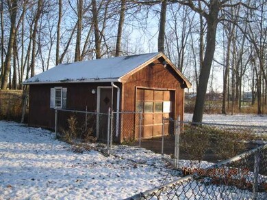 7193 Norman Rd, North Tonawanda, NY 14120 - photo 2