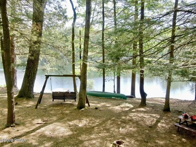 113 Hemlock Point Ct, Hawley, PA 18428 - photo 4