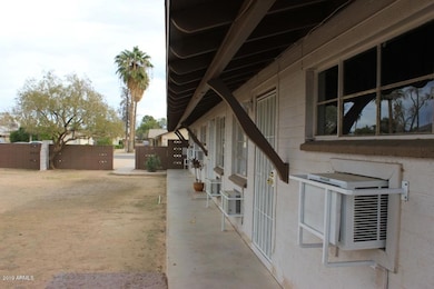 2242 N 29th St unit 6, Phoenix, AZ 85008 - photo 2