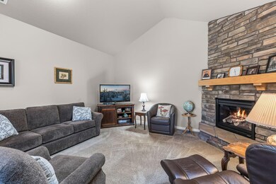 2023_07_20_60311_addie_triplett_loop-12