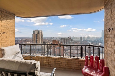 110 Bank St SE unit L2001, Minneapolis, MN 55414 - photo 7