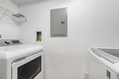 19501 W Country Club Dr unit 515, Aventura, FL 33180 - photo 6