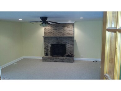 639 Kenilworth Ave, Sheffield Lake, OH 44054 - photo 7