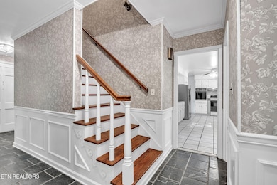 622 S Charles G Seivers Blvd, Clinton, TN 37716 - photo 7