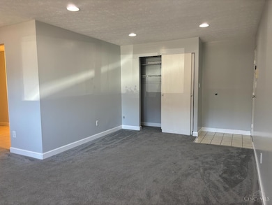 6646 Hearne Rd, Cincinnati, OH 45248 - photo 4