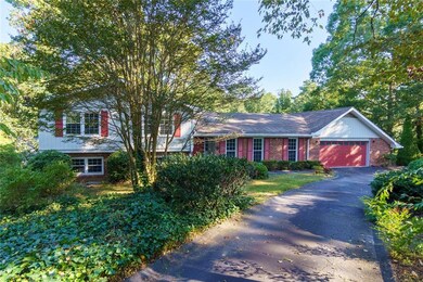 4201 Fairgreen Terrace NE, Marietta, GA 30068 - photo 2