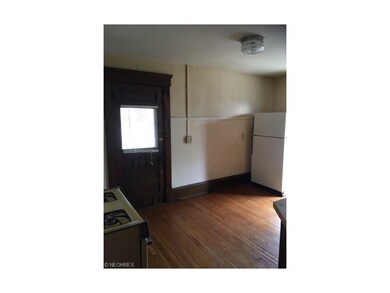 900 Fulton Rd NW unit 2, Canton, OH 44703 - photo 4