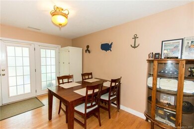 889 Center St, Asheville, NC 28803 - photo 7