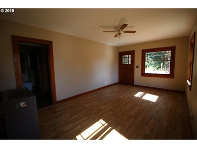 32200 W Valley Hwy unit SW, Sheridan, OR 97378 - photo 4