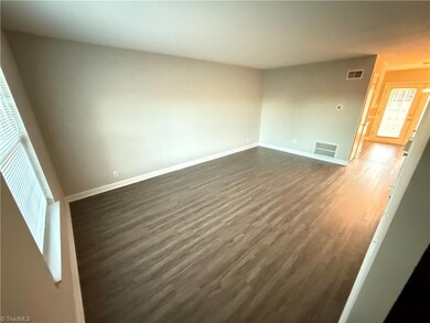 2350 Bay Meadows Ct unit E, Winston Salem, NC 27103 - photo 2