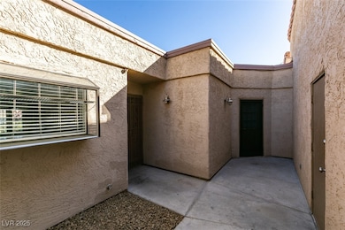 1850 Camino Verde Ln, Las Vegas, NV 89119 - photo 3
