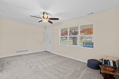 3630 Oakland Rd NE, Cedar Rapids, IA 52402 - photo 6