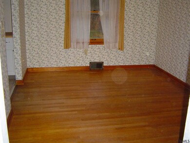 8 S Colonial Heights, Troy, NY 12180 - photo 5