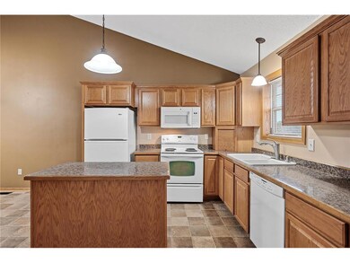 1515 Ponderosa Ln, New Richmond, WI 54017 - photo 6