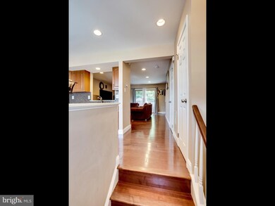 1954 Winslow Ct, Woodbridge, VA 22191 - photo 2