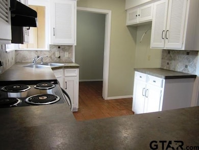 328 Brookwood Dr, Tyler, TX 75701 - photo 5