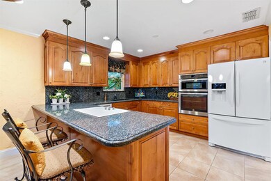 6307 Brandon St-1
