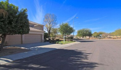 2241 E Carla Vista Place, Chandler, AZ 85225 - photo 2