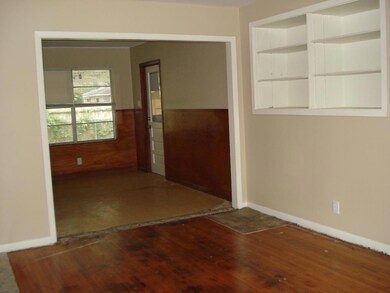 1308 Andrea Dr, Bay City, TX 77414 - photo 2
