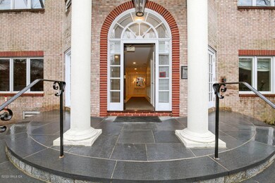 4 Sound Shore Dr unit 2, Greenwich, CT 06830 - photo 2