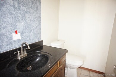 2413 W Canton St, Broken Arrow, OK 74012 - photo 5