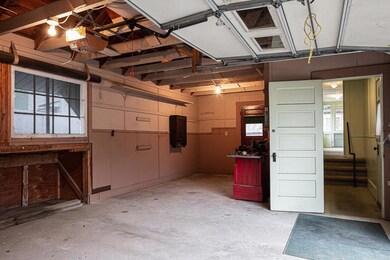 Garage-Workshop Interior