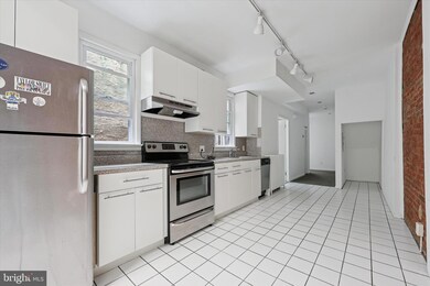 4355 Main St unit 2, Philadelphia, PA 19127 - photo 7