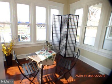 3102 Cedarhurst Rd, Baltimore, MD 21214 - photo 2