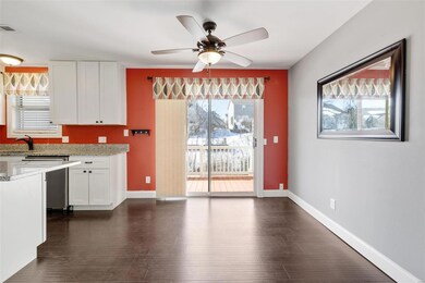 breakfast room
