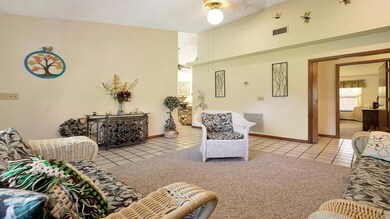 Living Area(4)