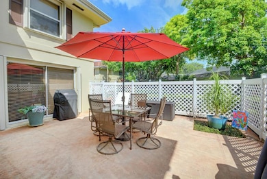 19 Amherst Ct unit A, Royal Palm Beach, FL 33411 - photo 6