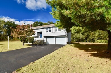 11 Honeysuckle Ln, Shrewsbury, MA 01545 - photo 2