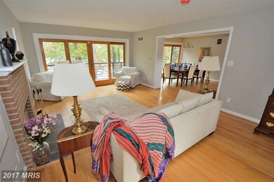 6222 Lakeview Dr, Falls Church, VA 22041 - photo 7